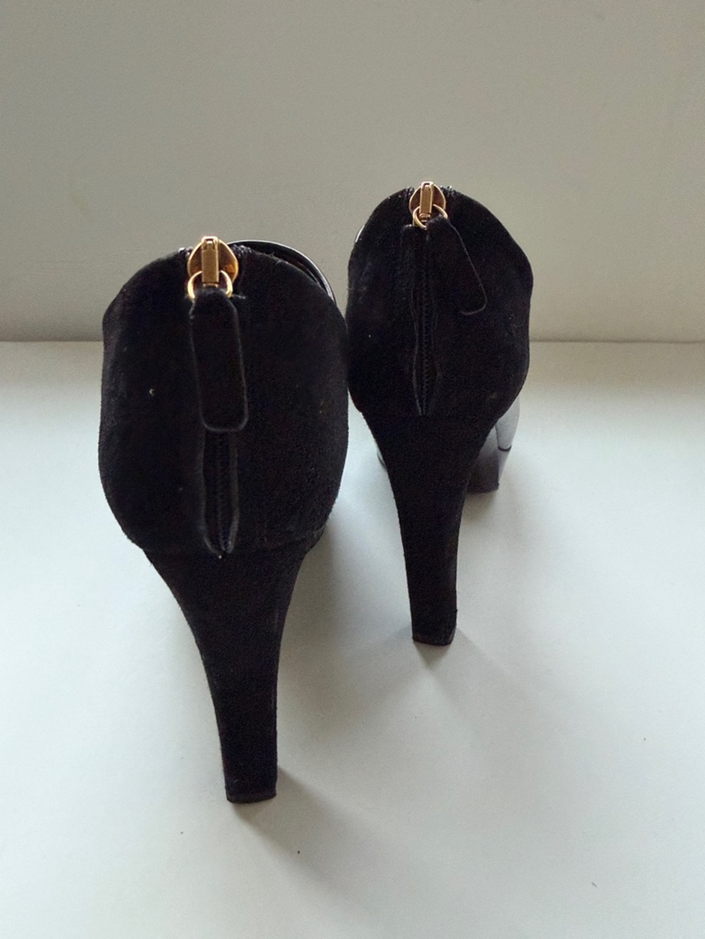 Gucci Black Leather Platform High-Heel Ankle Pumps - Picture 5 of 8